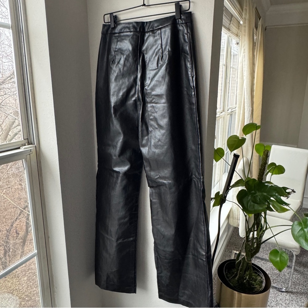 NWT Lioness Women's Black Trousers - Picture 3 of 7